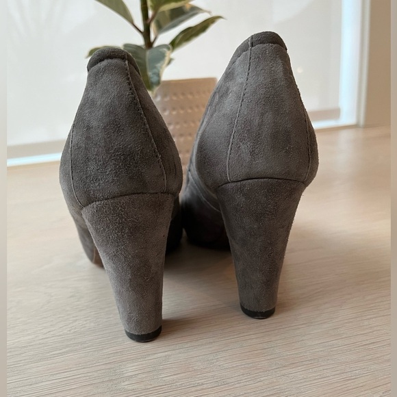 ALBERTO FERMANI Peep Toe Grey Suede Heels Business Neutral Chic Limited Edition - Picture 8 of 14